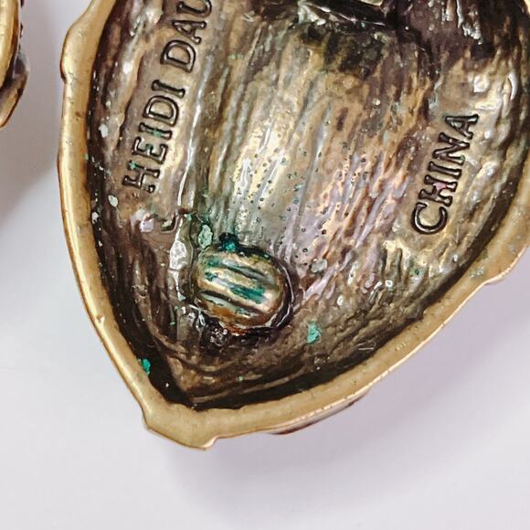 VTG Signed Heidi Daus Gold Tone Purple Rhinestone Clip On Earrings Collectible - Picture 9 of 11